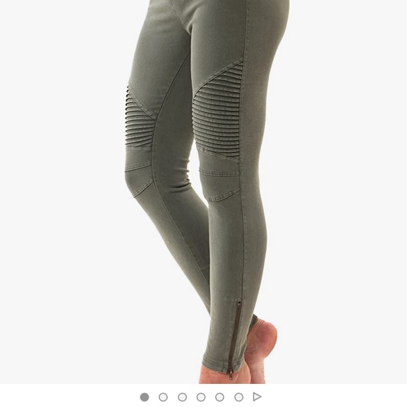 Pants - Picture 8 of 8